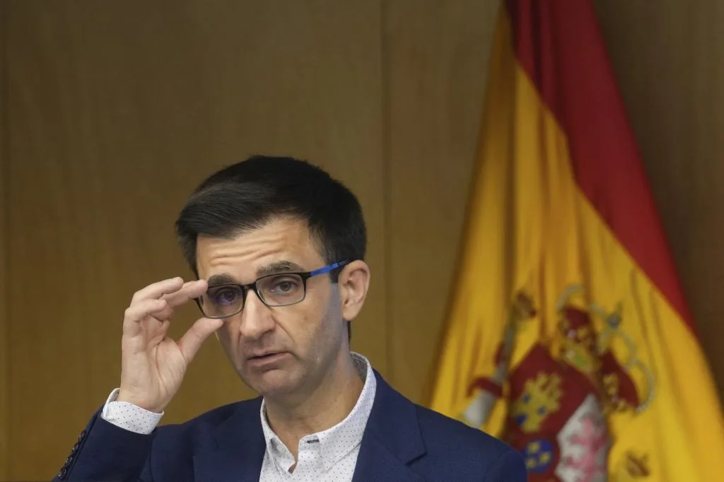 El Gobierno cambia de fórmula para aprobar sin pasar por el Congreso el decreto del IVA de RTVE