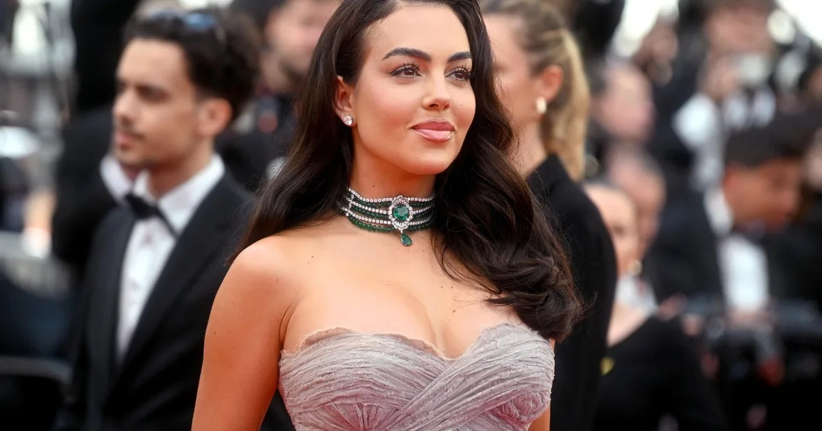 Georgina Rodríguez, 32 años: "Dejé el currículum en Inditex y empecé en Massimo Dutti, pero paseaba a veces por la Milla de Oro y me encantaba ver los escaparates"
