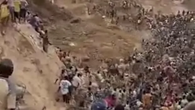 Augenzeuge filmt Minenunglück in Kamerun - Über 100 Tote bei Goldsuche
