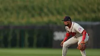 MLB: ¡Por ahí no es! Luis Arráez realiza brillante jugada en segunda