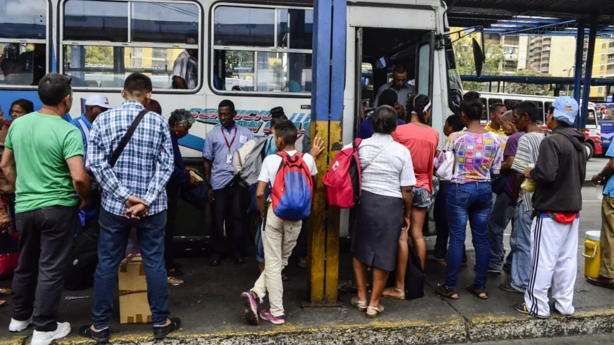 Pasaje urbano en Venezuela sube a 200 bolívares a partir del 1 de septiembre