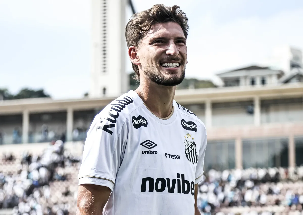 Santos renova contratos de duas promessas da base até 2028