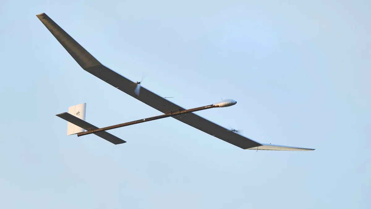 Luftfahrtforschung: Solarflugzeug hebt in Cochstedt erstmals ab