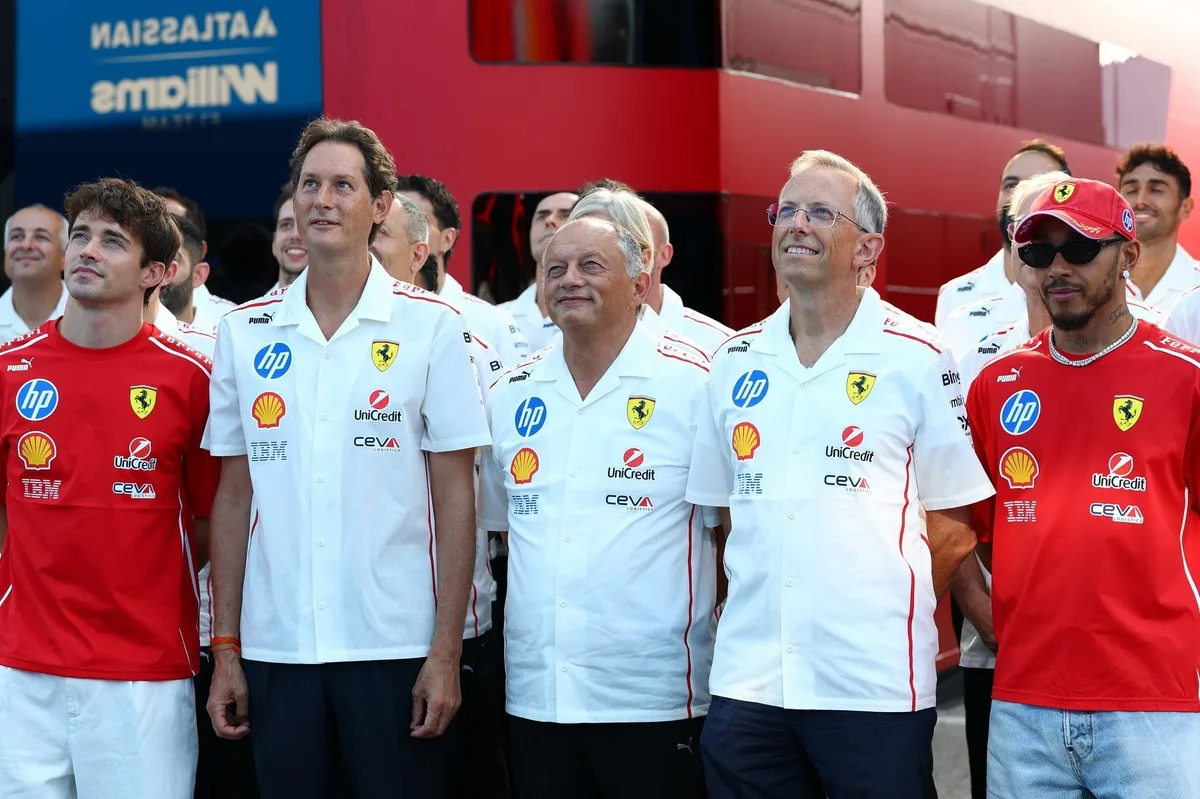F1 - Hamilton: "Nunca pedi para que ninguém da minha equipe fosse substituído"
