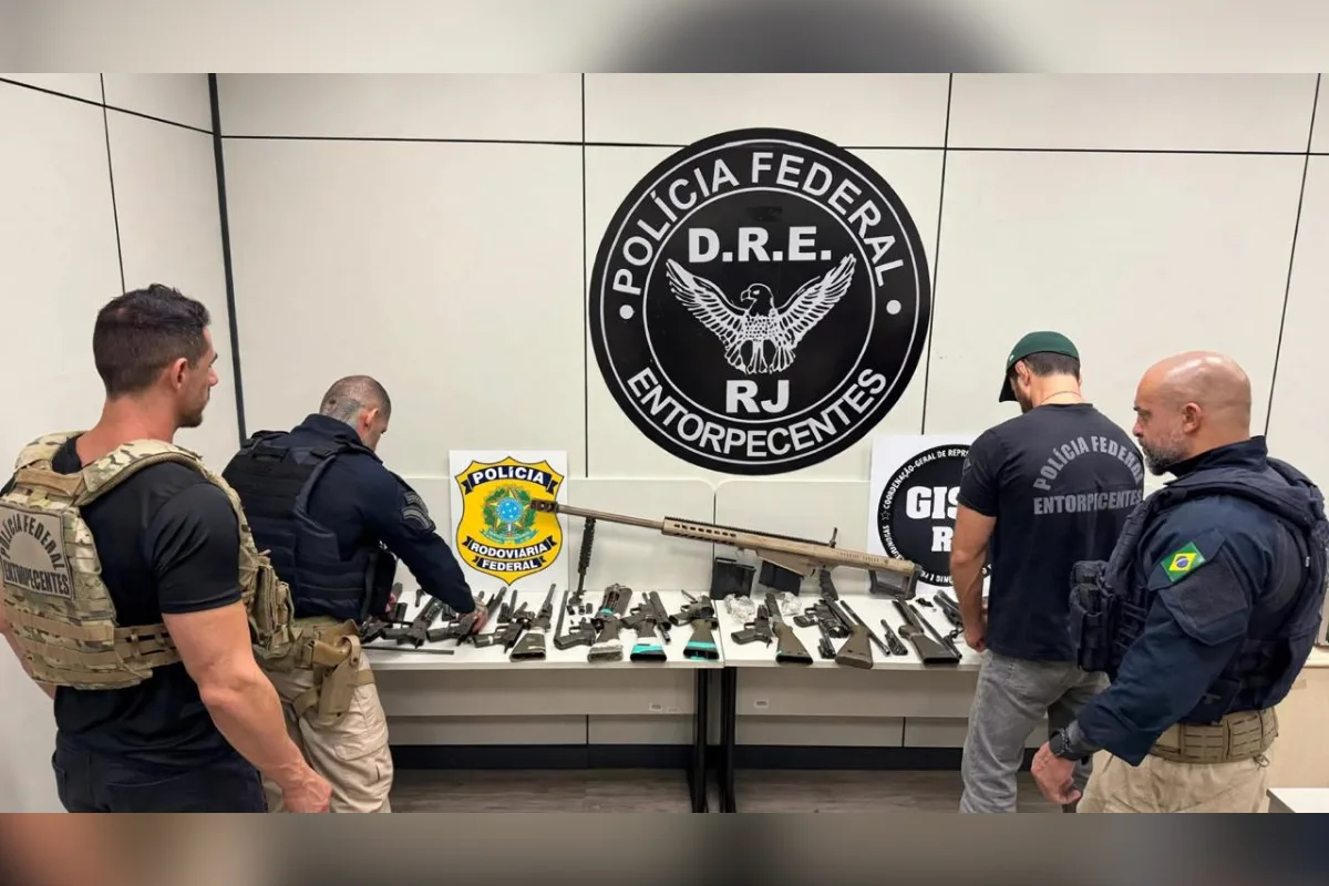 Arsenal com fuzil .50 encontrado em caminhão no Rio abasteceria o CV