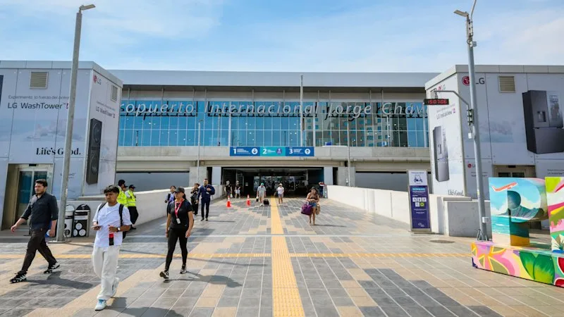 New airport has a lot of old problems (but the food is fabulous)