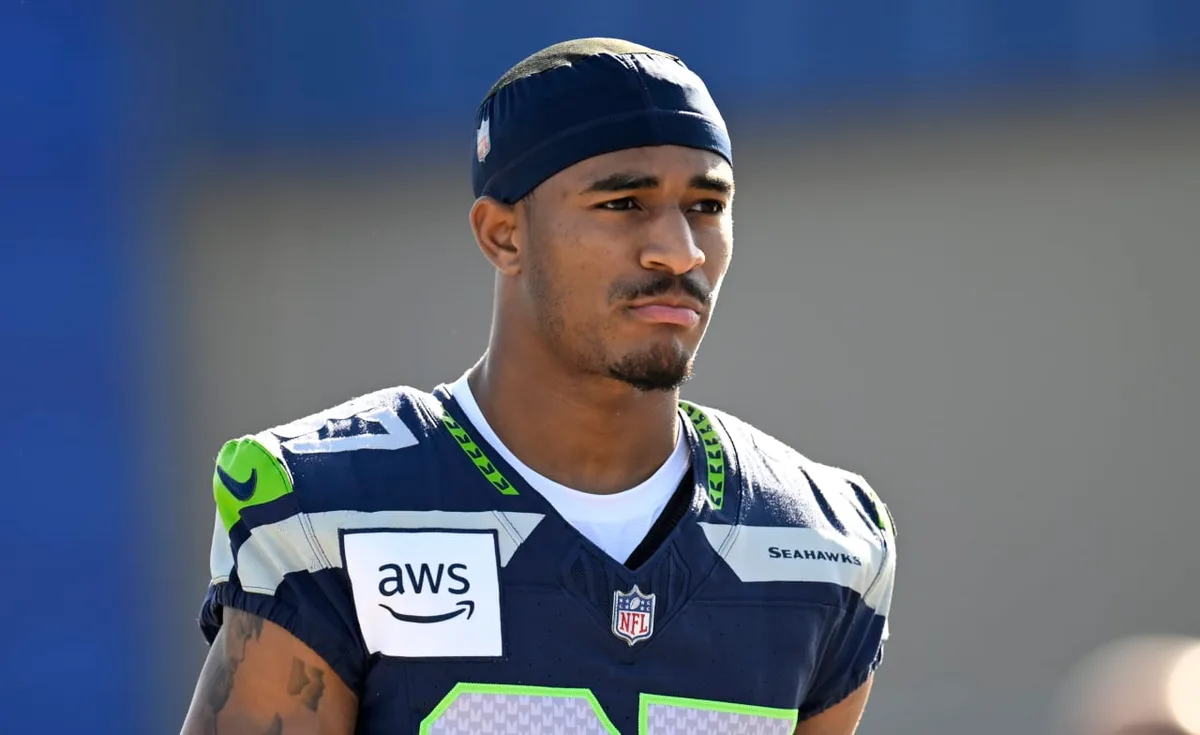 ‘I brought my Super Bowl ring to the open houses’: Seahawks player shares story of getting his real-estate license