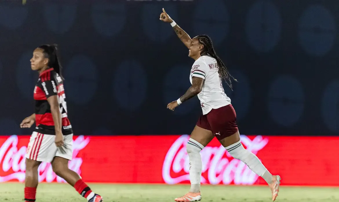Fluminense leva a melhor no Fla-Flu pelas quartas da Copa do Brasil