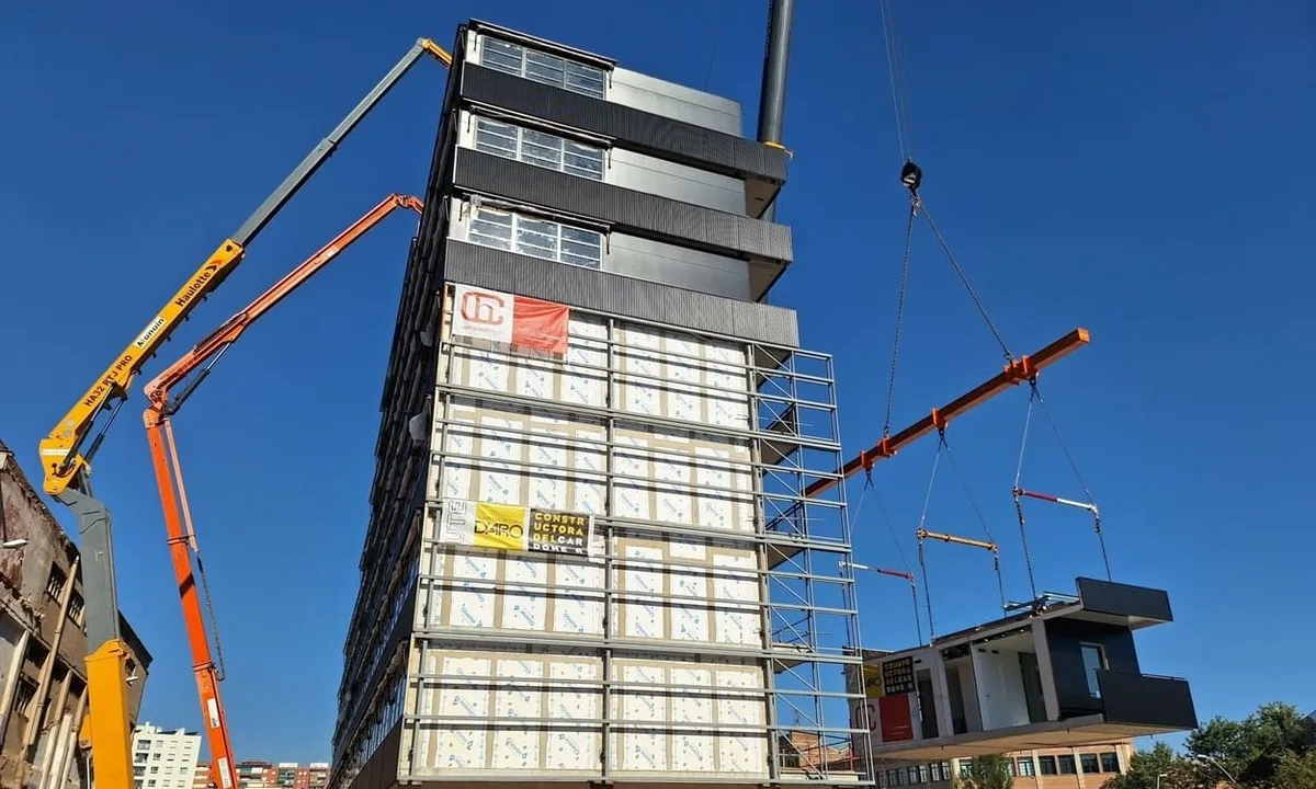 Page mueve ficha ante la escalada de la vivienda con una ley para construir más y reducir los trámites