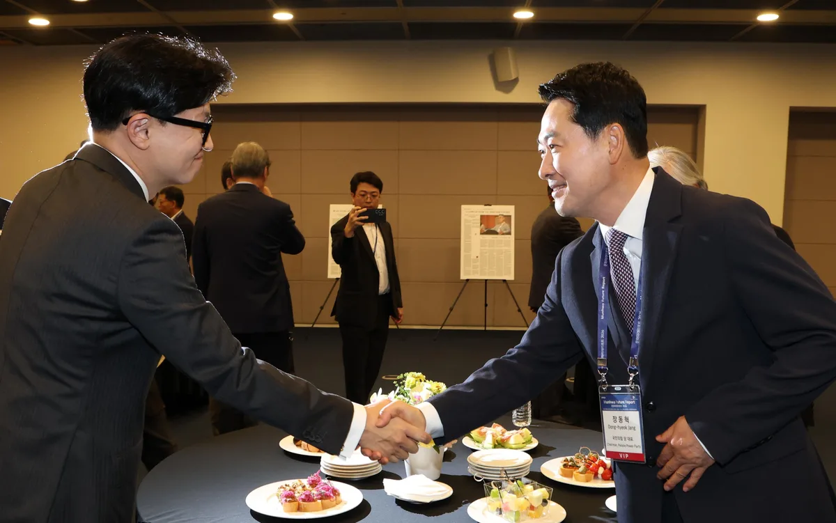 취임 1년 맞는 장동혁 “남은 1년 외연 확장”… 오세훈·한동훈은 함께 “張 뺄셈 정치” 비판