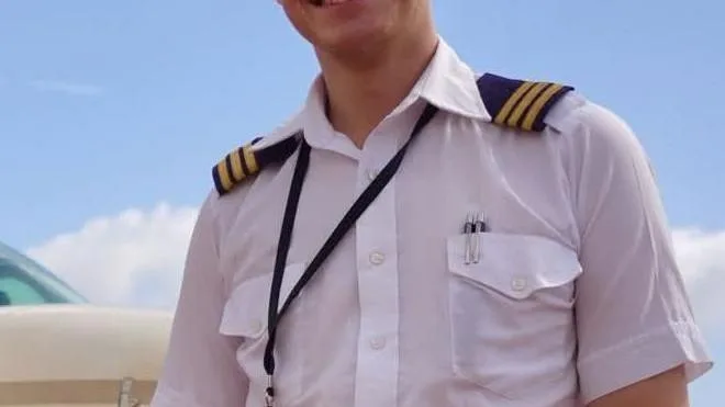 Bob Bramley, 23, remembered by loved ones following light plane crash in Northern Territory