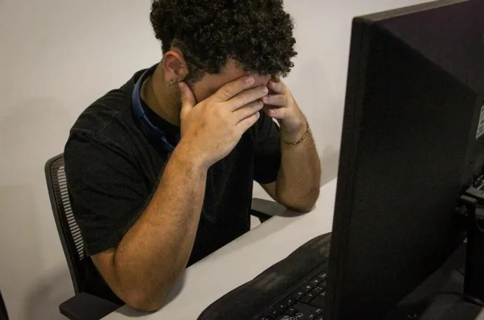 Empresas já podem ser multadas por falhas no cuidado com saúde mental