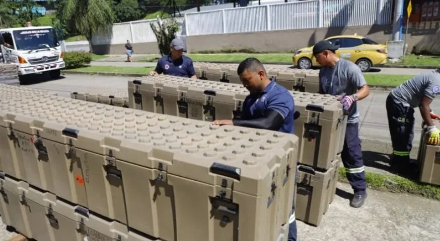 En Panamá continúa la instalación de hospitales modulares en puntos afectados por el terremoto