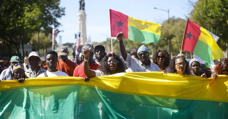 Bissau. Oposição considera referendo um "fracasso total"