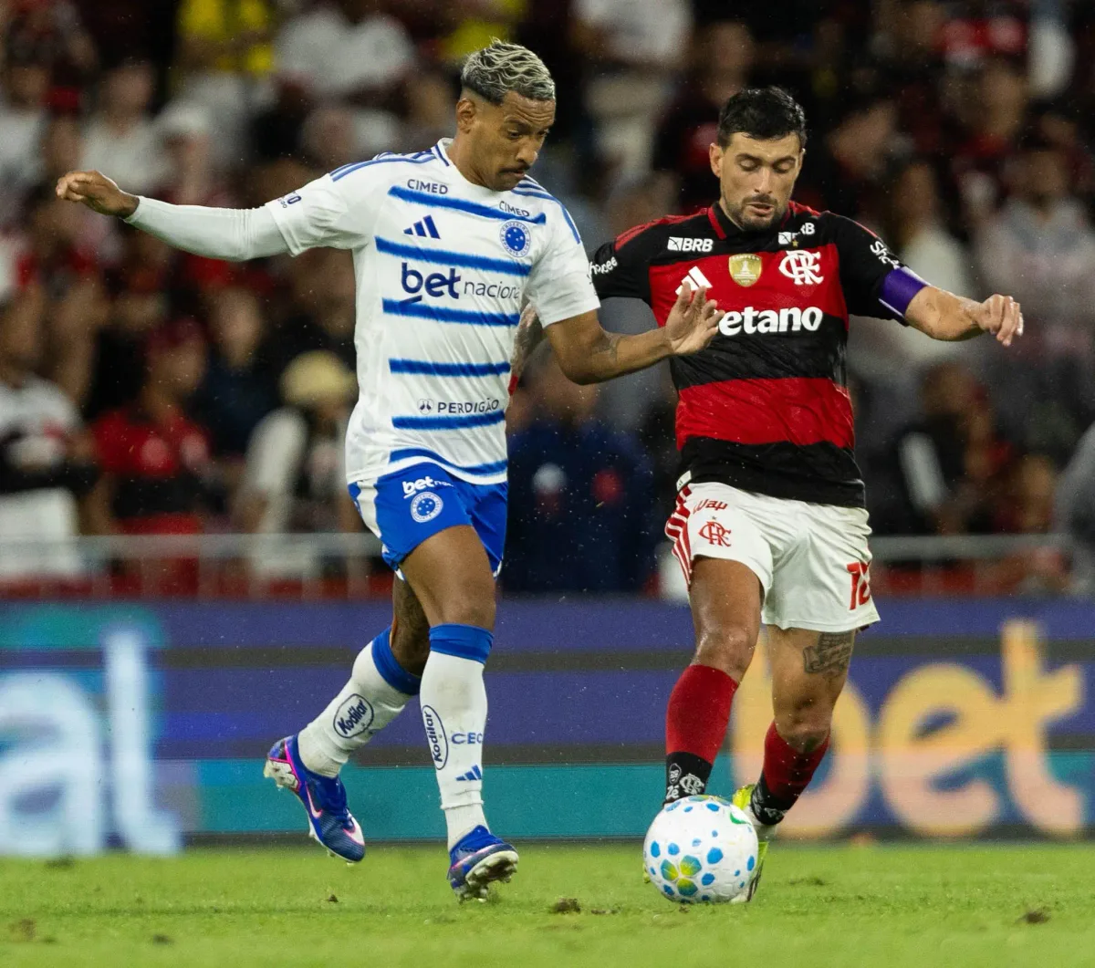 Sem reforços, Flamengo retoma a Libertadores contra o Cruzeiro