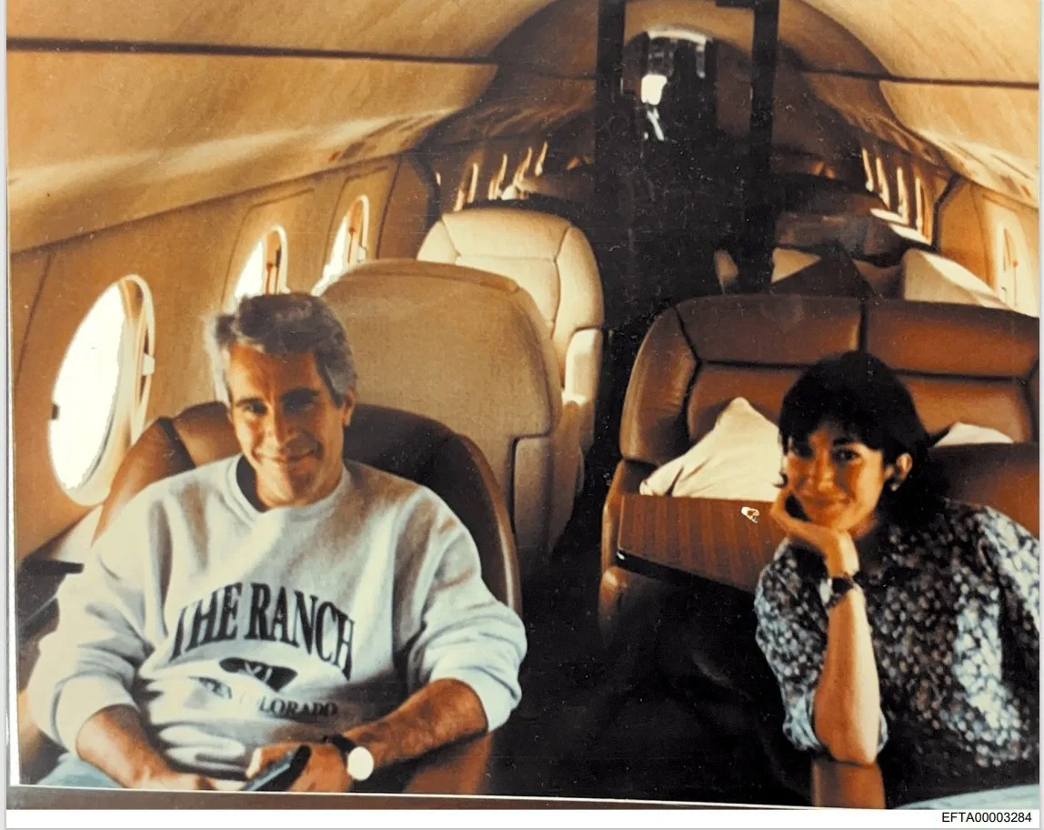 Un juez rechaza revocar la condena de la cómplice de Epstein, Ghislaine Maxwell