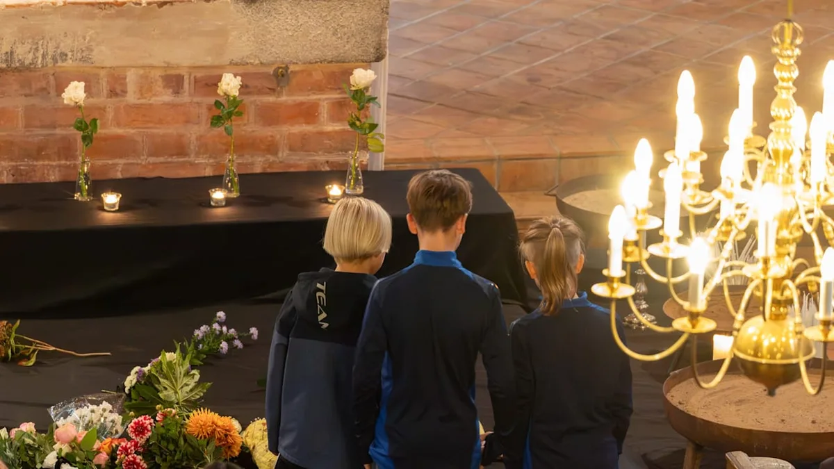 Vier junge Menschen tot - Mehr Trauer, als eine Kirche erträgt