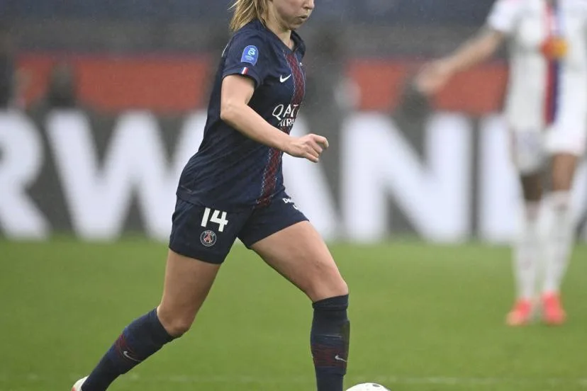 La milieu de terrain néerlandaise Jackie Groenen prolonge avec le PSG jusqu'en 2029
