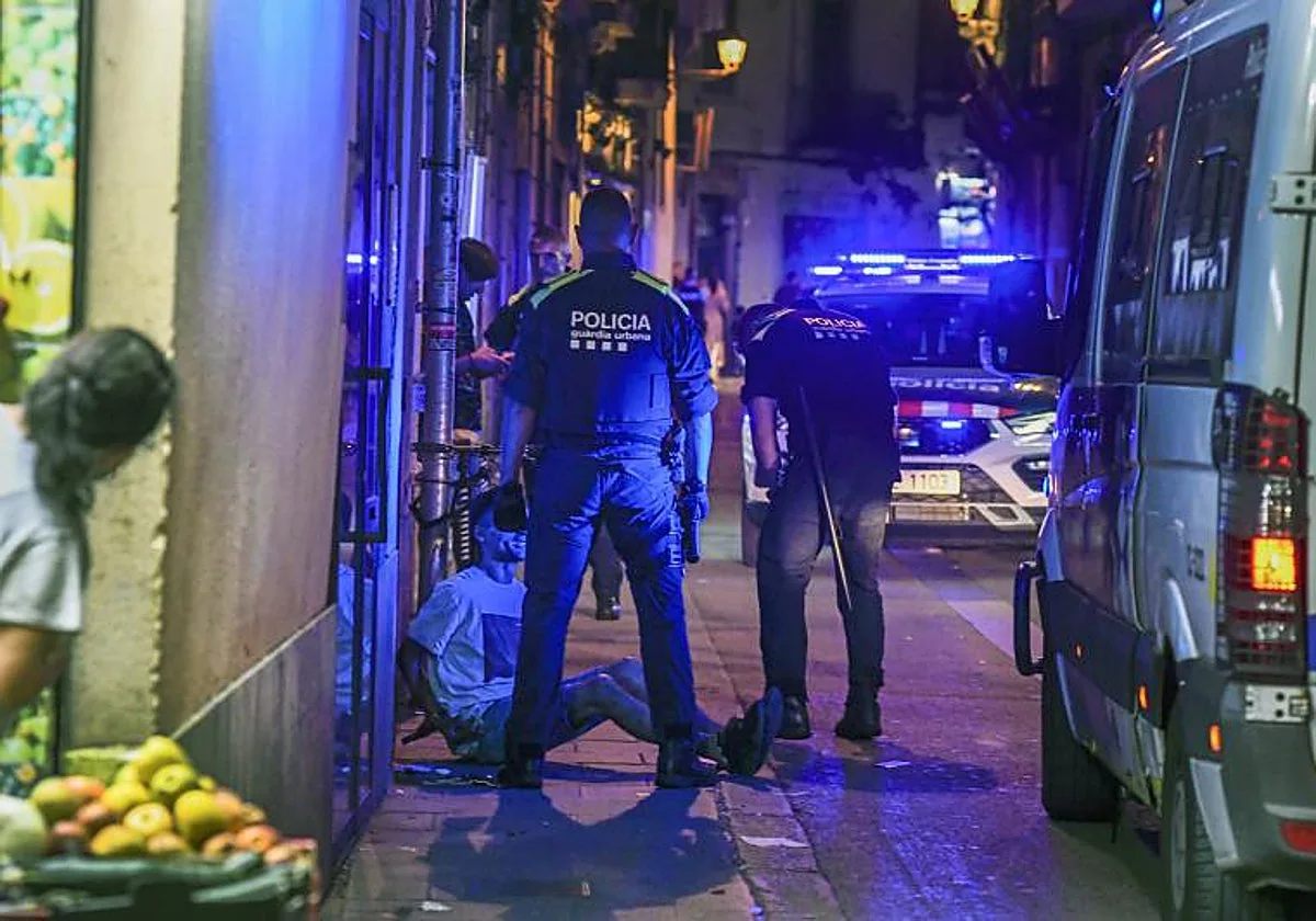 La Justicia decreta prisión preventiva para un multirreincidente con 34 condenas a petición del Ayuntamiento de Barcelona