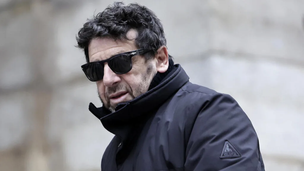 Après l'allègement du contrôle judiciaire de Patrick Bruel, les plaignantes dénoncent un «message inadmissible»