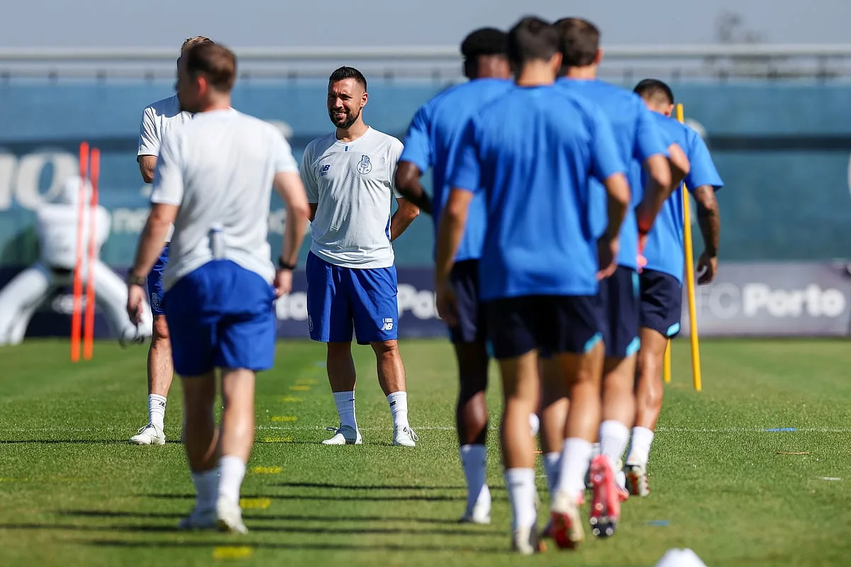 Farioli e o jogo com o Marítimo: "É uma equipa que historicamente sempre deu problemas ao FC Porto"