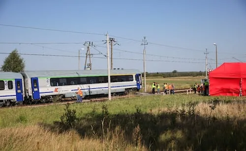 Reportan 20 heridos por descarrilamiento de tren en Francia; cifra de lesionados es "provisional", dice ministro de Transportes