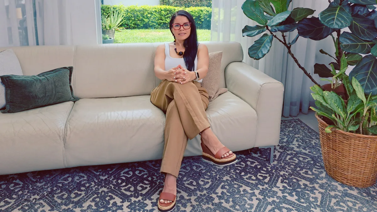 Gina Phillips, experta en neuroarquitectura: “Si una vivienda permanece exactamente igual, nuestro cerebro termina habituándose a ese entorno”