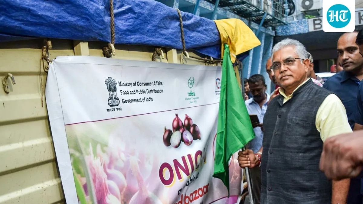 West Bengal minister accuses CJP of disrupting Navratri, Durga Puja festivities with Tiranga march