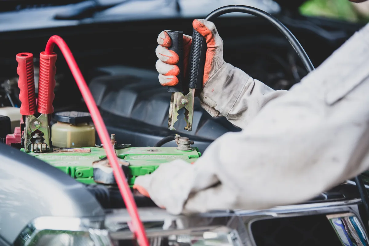 Carro não dá partida? Problema pode ser elétrico e simples de resolver
