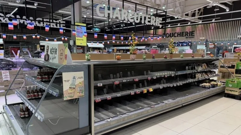 Cyberattaque des frigos: produits à la poubelle, retour des stocks... Où en sont les supermarchés?