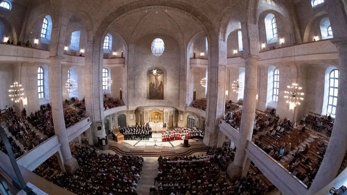 Musik: Neue Werke und Gedenkkonzerte prägen Kreuzchor-Programm