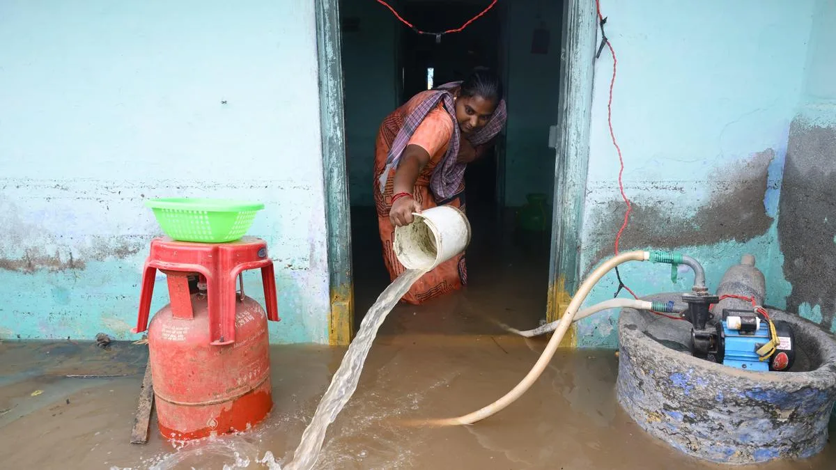 Heavy rain lashes Salem and Namakkal districts