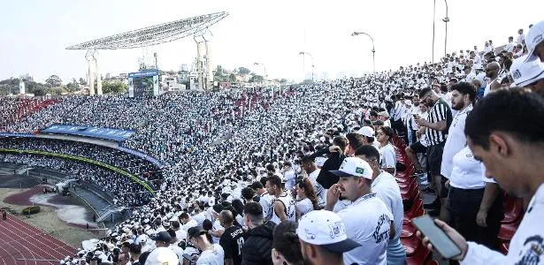 Santos estuda mais de um jogo em São Paulo na reta final do Brasileirão