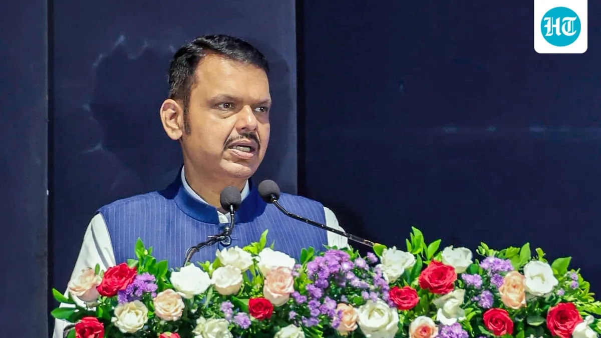 Maharashtra's auto, cab drivers to get one year to learn Marathi, says CM Fadnavis