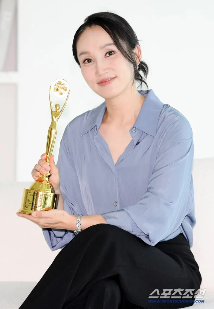 '청룡'이 보증하는 박보경, 차기작 '로또 1등도 출근합니다'로 대세 행보 굳히기