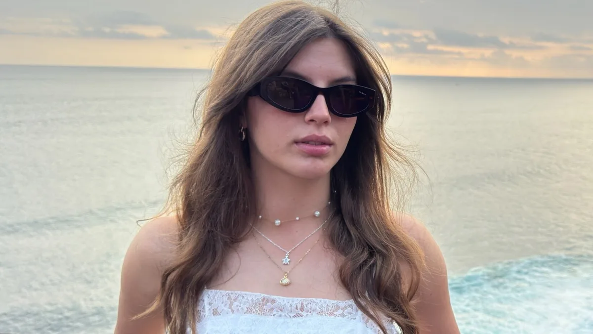 India, la hija de 18 años de Facundo Arana y María Susini, mostró los looks de alto verano de sus vacaciones