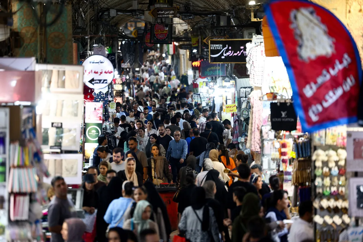 Medio año de guerra después, Estados Unidos sigue sin estrangular la economía de Irán