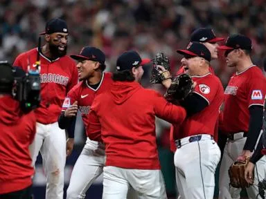 Williams, Ramírez lead Guardians over White Sox 2-0 to cap comeback in five-game AL Division Series
