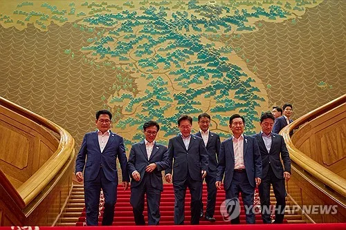 李대통령, 金·鄭·宋에 "세 사람 모두 주역…함께 힘 모아달라"