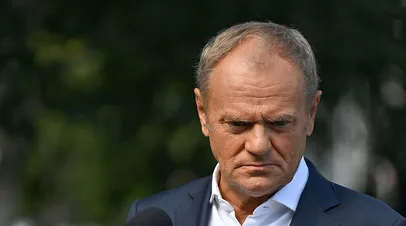Премьер-министра Польши Туска хотят допросить по делу сбежавшего экс-замминистра
