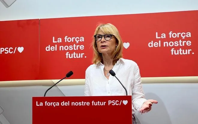 El PSC exige a Feijóo que se disculpe por decir que Catalunya está "en el sofá de un psiquiatra"