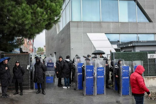 En Turquie, le pouvoir fait main basse sur la principale chaîne d’opposition du pays