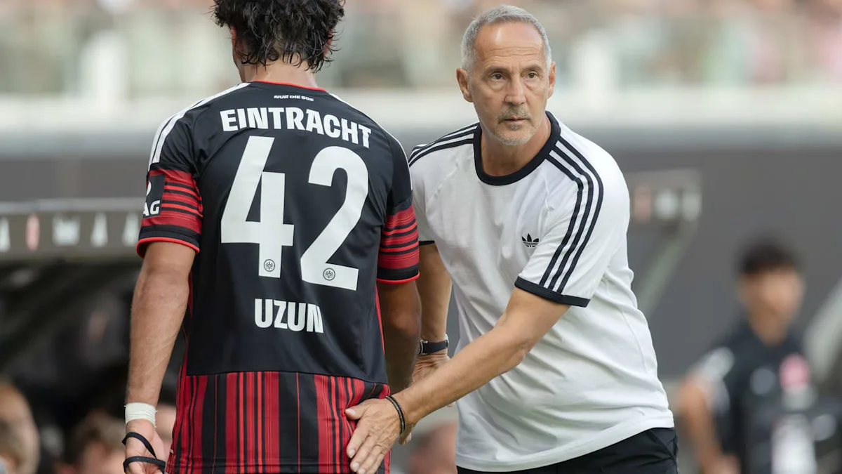 „Da bin ich der falsche Trainer“ - Bei diesen Eintracht-Stars wird Hütter emotional