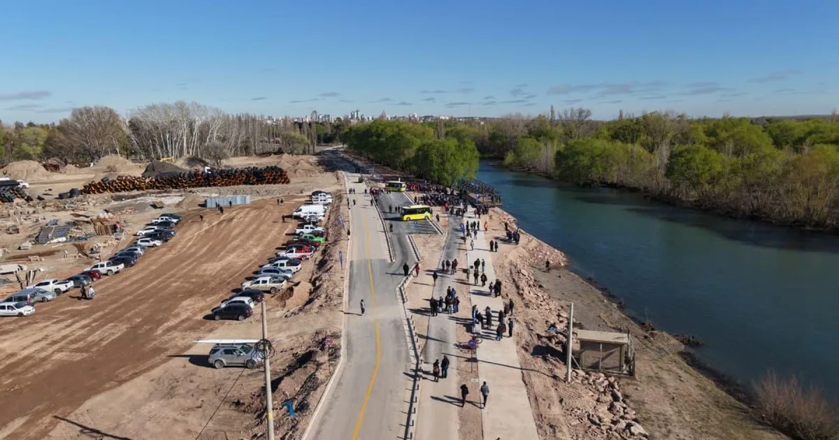 Neuquén inauguró un nuevo tramo del Paseo Costero en su aniversario 122: libre circulación, obras y un acuerdo histórico con Bocahue