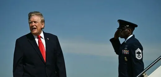 USA: Donald Trump würde Informanten für Geheimnisverrat erschießen lassen