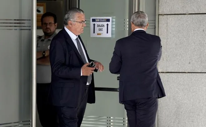 El dueño de Plus Ultra declara que Zapatero le llamó para decirle que les iba a ayudar y que le pagaron el 1%