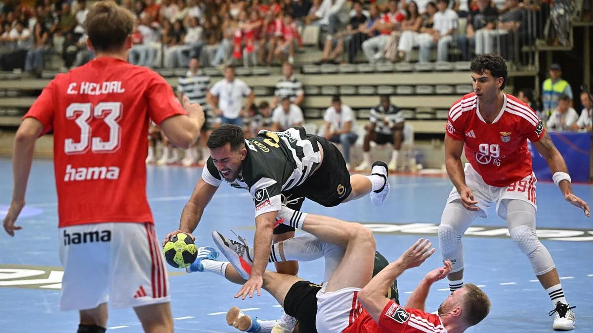 Andebol. Sporting soma e segue: vitória sobre o Benfica dá sétima Supertaça do historial