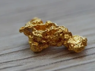Un employé suspecté d’avoir volé 600 000 € d’or dans une joaillerie parisienne disparaît, avant d’être interpellé