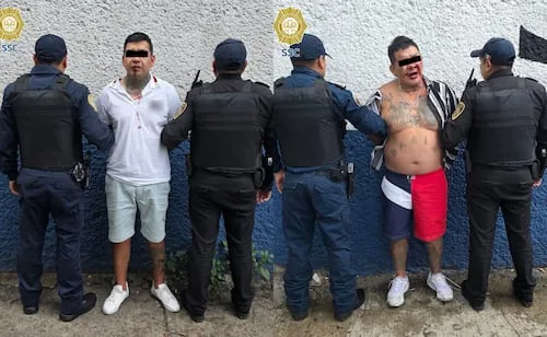 Detienen a dos hombres por presunta extorsión a vendedor de caldos en Miguel Hidalgo; exigían 3 mil pesos