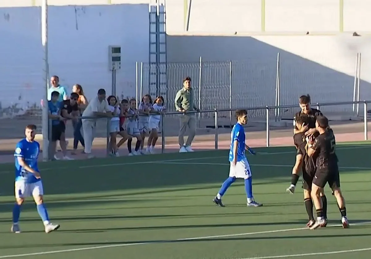 2-1: El Toledo se deja remontar por un entusiasta Noblejas